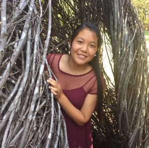 Meet your Posher, Maya